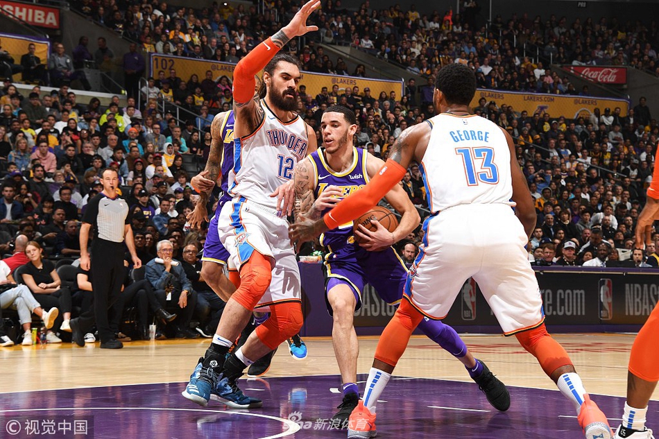 C罗破门而 C罗破门而