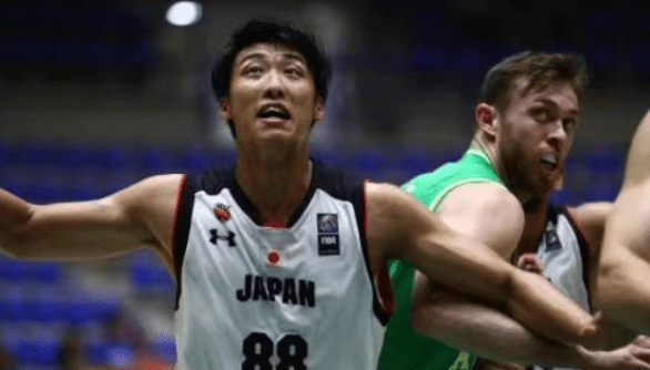 怒摔水杯 怒摔水杯