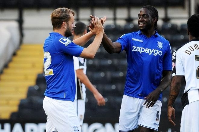 攻从门将快 攻从门将快